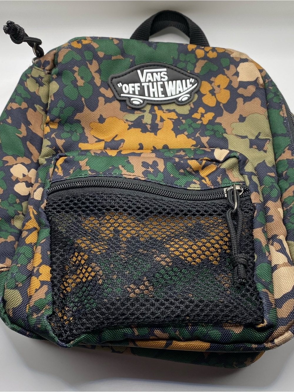 Vans Camouflage insulated lunch bag in Green, Brown & Yellow